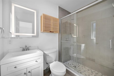 Casa en alquiler en Fort Lauderdale, Florida, 2 dormitorios, 99.41 m2 № 2026011 - foto 7