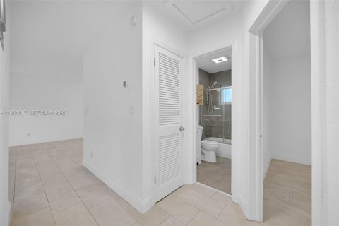 Casa en alquiler en Fort Lauderdale, Florida, 2 dormitorios, 99.41 m2 № 2026011 - foto 22