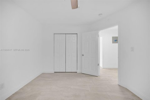 Casa en alquiler en Fort Lauderdale, Florida, 2 dormitorios, 99.41 m2 № 2026011 - foto 25