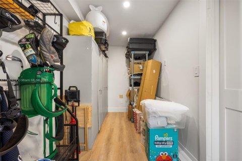 Купить таунхаус в Майами, Флорида 3 спальни, 146.32м2, № 1973920 - фото 22