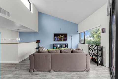 Купить кондоминиум в Майами, Флорида 2 спальни, 125.42м2, № 2001738 - фото 2