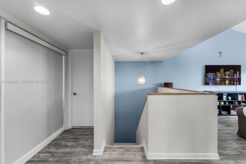 Купить кондоминиум в Майами, Флорида 2 спальни, 125.42м2, № 2001738 - фото 7