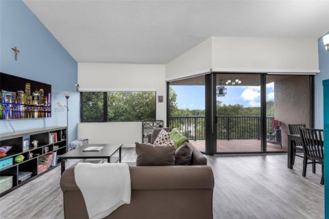 Купить кондоминиум в Майами, Флорида 2 спальни, 125.42м2, № 2001738 - фото 4