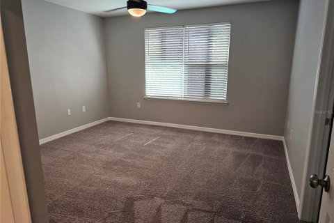 Touwnhouse à louer à Orlando, Floride: 3 chambres, 174.01 m2 № 2204836 - photo 8