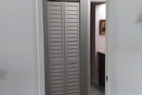 Villa ou maison à vendre à Port Charlotte, Floride: 4 chambres, 168.52 m2 № 1392798 - photo 25