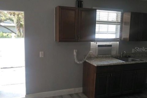 Villa ou maison à vendre à Port Charlotte, Floride: 4 chambres, 168.52 m2 № 1392798 - photo 27