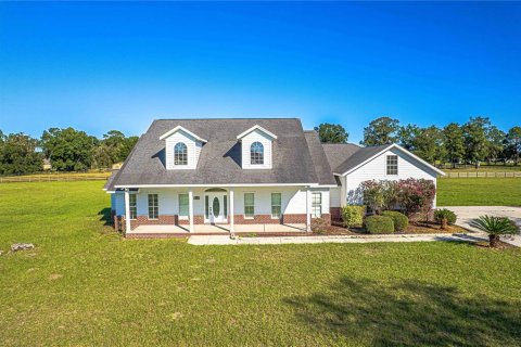 Casa en Lake City, Florida 4 dormitorios, 263.1 m2 № 2133866