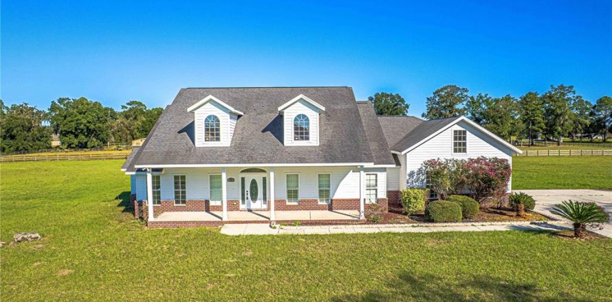 House in Lake City, Florida 4 bedrooms, 263.1 sq.m. № 2133866
