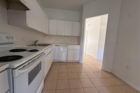 Condominio en alquiler en Homestead, Florida, 2 dormitorios, 91.88 m2 № 2339869 - foto 7