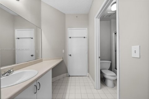 Condo in Davie, Florida, 2 bedrooms  № 1991592 - photo 4