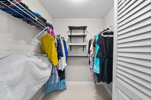 Condo in Davie, Florida, 2 bedrooms  № 1991592 - photo 19