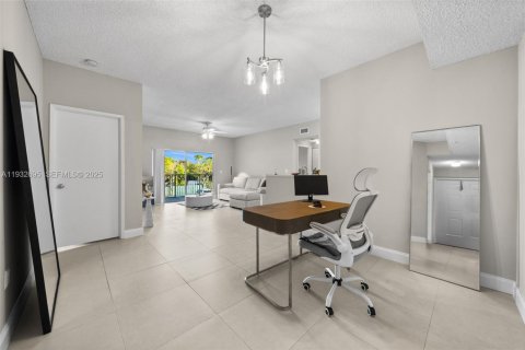 Condo in Davie, Florida, 2 bedrooms  № 1991592 - photo 6