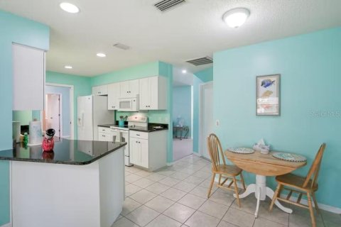 Casa en venta en Rotonda, Florida, 2 dormitorios, 163.42 m2 № 1910697 - foto 5