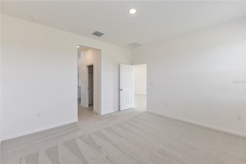 House in Wildwood, Florida 3 bedrooms, 159.14 sq.m. № 2211425 - photo 10