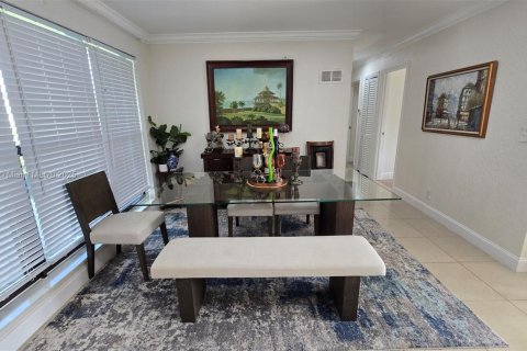 House in Deerfield Beach, Florida 3 bedrooms, 133.41 sq.m. № 1954197 - photo 8