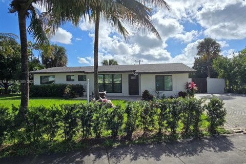 House in Deerfield Beach, Florida 3 bedrooms, 133.41 sq.m. № 1954197 - photo 3