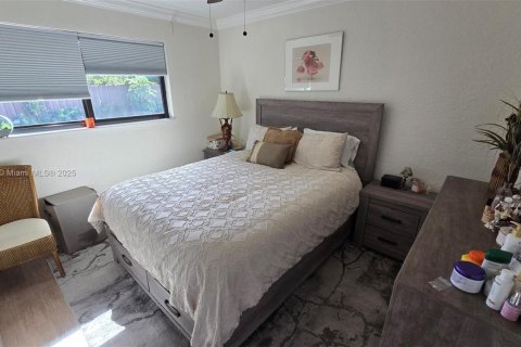 House in Deerfield Beach, Florida 3 bedrooms, 133.41 sq.m. № 1954197 - photo 14