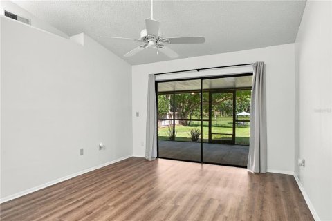 Duplex in Orlando, Florida 2 bedrooms, 79.71 sq.m. № 2375805 - photo 11