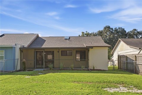 Duplex in Orlando, Florida 2 bedrooms, 79.71 sq.m. № 2375805 - photo 25