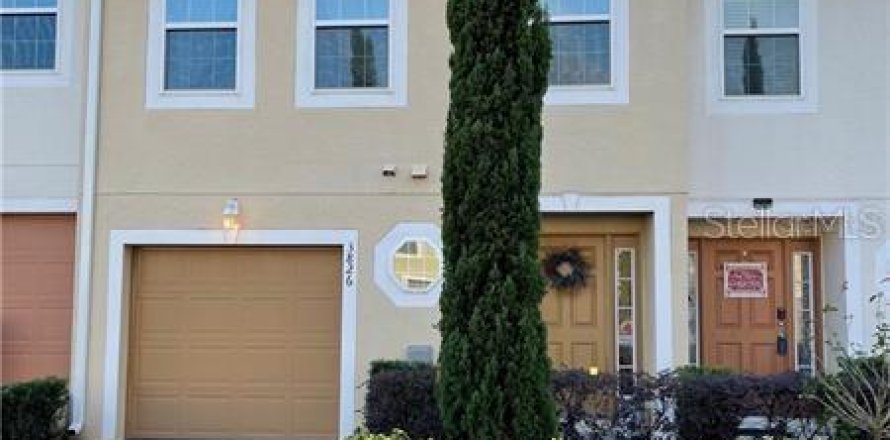 Adosado en Lakeland, Florida 3 dormitorios, 164.53 m2 № 2102710