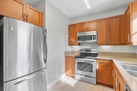 Touwnhouse à vendre à Fort Lauderdale, Floride: 2 chambres, 165.46 m2 № 2374894 - photo 14
