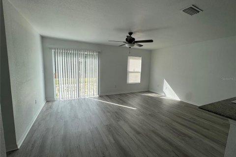 Villa ou maison à louer à North Port, Floride: 3 chambres, 134.34 m2 № 2115371 - photo 12
