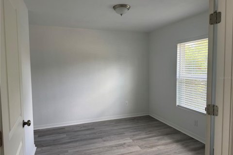Villa ou maison à louer à North Port, Floride: 3 chambres, 134.34 m2 № 2115371 - photo 2