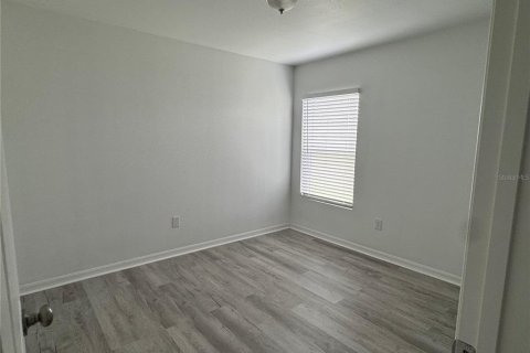 Villa ou maison à louer à North Port, Floride: 3 chambres, 134.34 m2 № 2115371 - photo 5