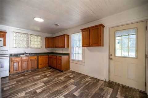 House in Reddick, Florida 4 bedrooms, 179.49 sq.m. № 1885502 - photo 11