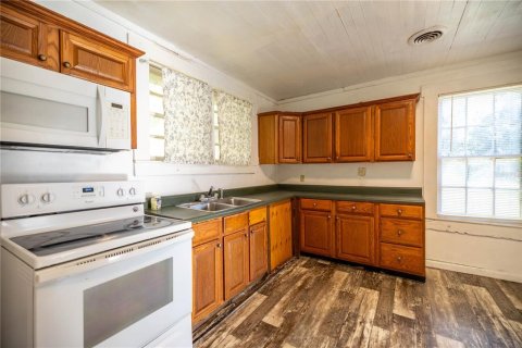 House in Reddick, Florida 4 bedrooms, 179.49 sq.m. № 1885502 - photo 12