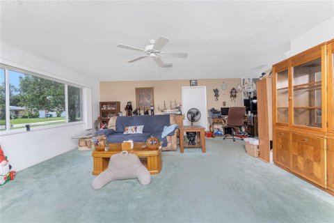 Villa ou maison à vendre à Port Charlotte, Floride: 3 chambres, 136.01 m2 № 1904541 - photo 5