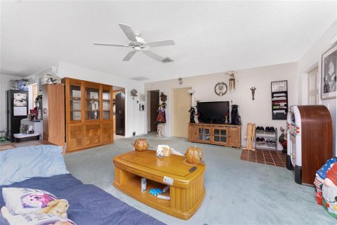 Villa ou maison à vendre à Port Charlotte, Floride: 3 chambres, 136.01 m2 № 1904541 - photo 4