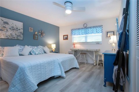 Condo in Bradenton, Florida, 1 bedroom  № 1907793 - photo 28