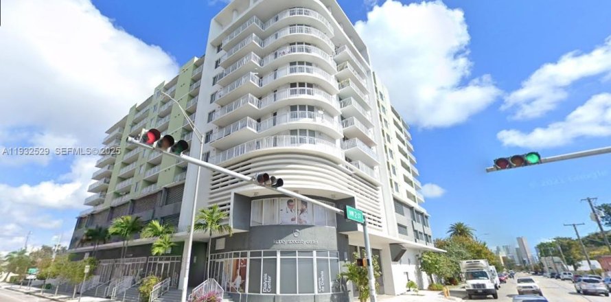 Condo à Miami, Floride, 1 chambre № 1990962