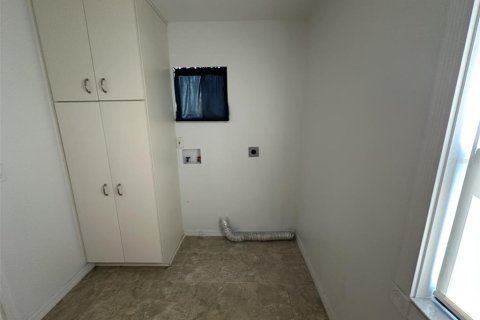 House in Ocala, Florida 2 bedrooms, 96.62 sq.m. № 1911554 - photo 8