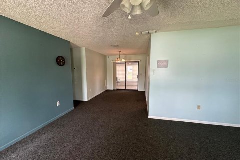 House in Ocala, Florida 2 bedrooms, 96.62 sq.m. № 1911554 - photo 12