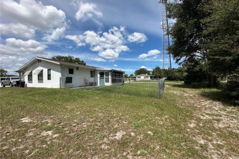 House in Ocala, Florida 2 bedrooms, 96.62 sq.m. № 1911554 - photo 2