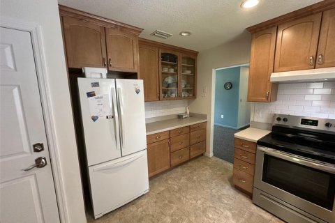 House in Ocala, Florida 2 bedrooms, 96.62 sq.m. № 1911554 - photo 5