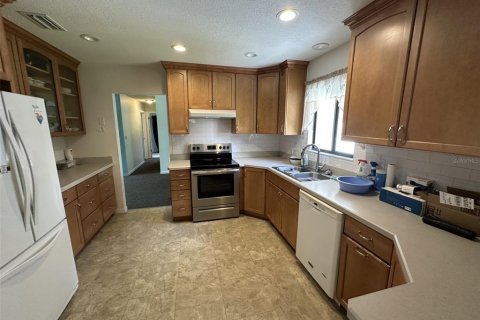 House in Ocala, Florida 2 bedrooms, 96.62 sq.m. № 1911554 - photo 4