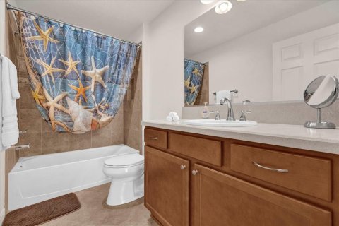 House in The Villages, Florida 3 bedrooms, 135.73 sq.m. № 2235475 - photo 10