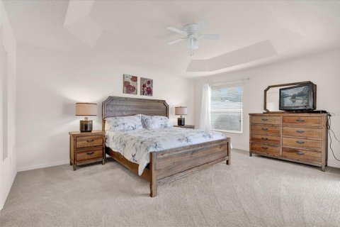 House in The Villages, Florida 3 bedrooms, 135.73 sq.m. № 2235475 - photo 6