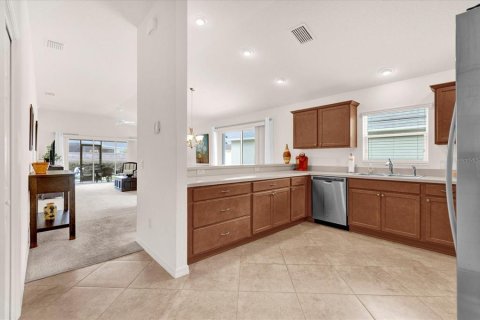 House in The Villages, Florida 3 bedrooms, 135.73 sq.m. № 2235475 - photo 14
