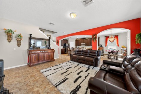 Villa ou maison à louer à Apopka, Floride: 6 chambres, 394.56 m2 № 2117214 - photo 18