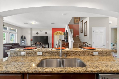 Villa ou maison à louer à Apopka, Floride: 6 chambres, 394.56 m2 № 2117214 - photo 15