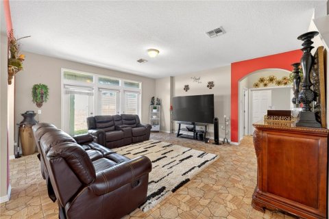 Villa ou maison à louer à Apopka, Floride: 6 chambres, 394.56 m2 № 2117214 - photo 19