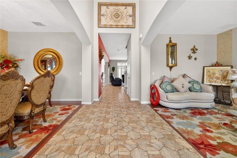 Villa ou maison à louer à Apopka, Floride: 6 chambres, 394.56 m2 № 2117214 - photo 8