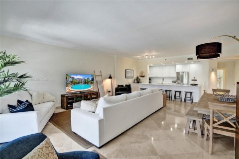 Condo in Aventura, Florida, 3 bedrooms  № 1850833 - photo 1