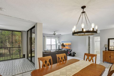 Condo in Coconut Creek, Florida, 3 bedrooms  № 2249565 - photo 12