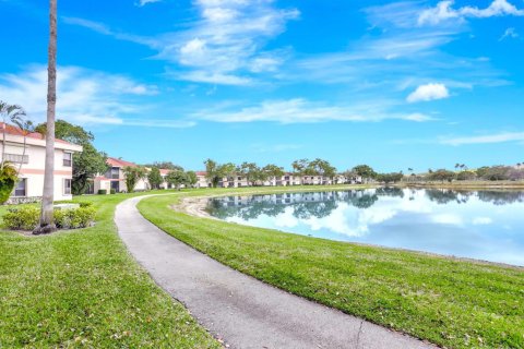 Condo in Coconut Creek, Florida, 3 bedrooms  № 2249565 - photo 21