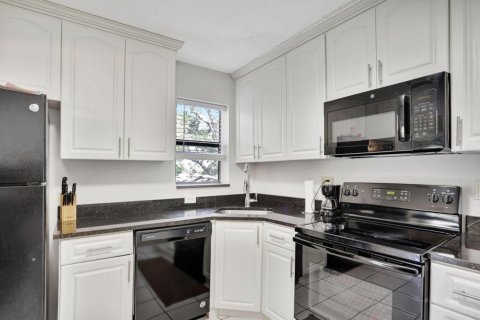 Condo in Coconut Creek, Florida, 3 bedrooms  № 2249565 - photo 2